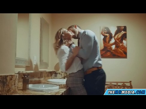 ❤️ Калі грудастая бландынка спакушае цябе ў грамадскім туалете ️❌ Сэкс-відэа на be.virtsextor.ru ﹏